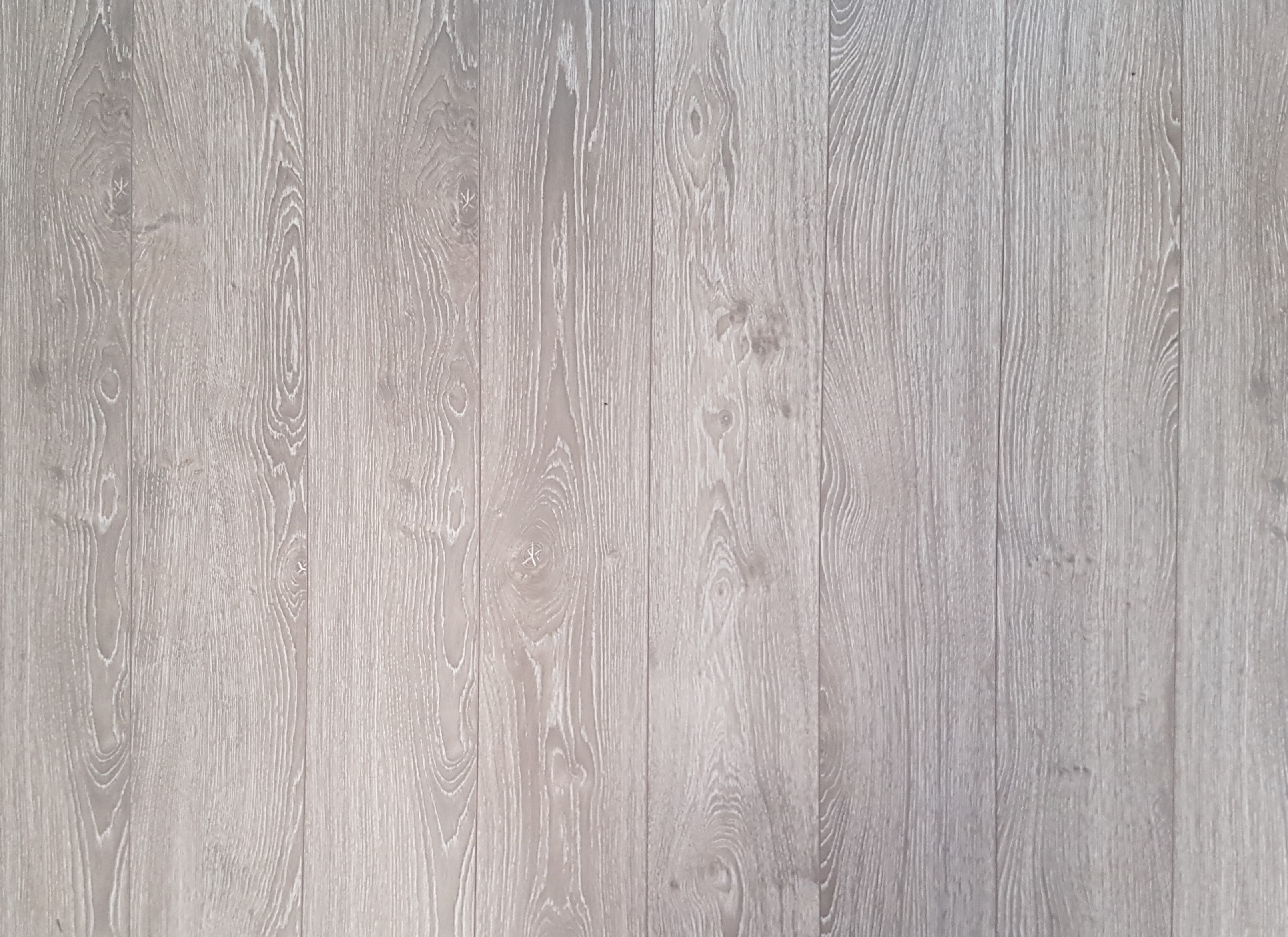 Classic Laminate Grey Oak Flooring 1215mm x 194mm x 12.3mm (1.6m2 Per