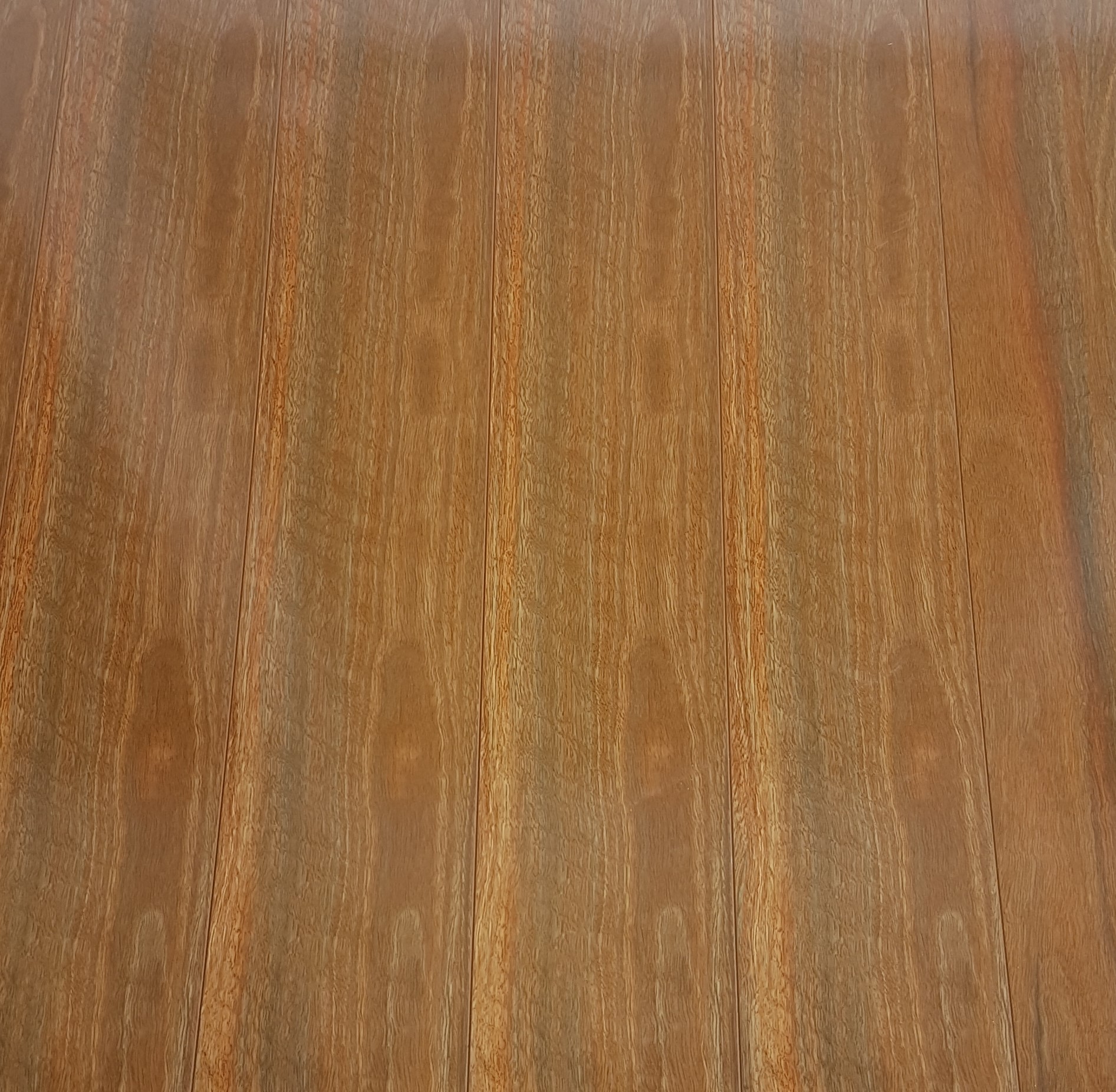 Spotted Gum Classic Laminate Flooring 1215mm x 165mm x 12.3mm (1.6m2