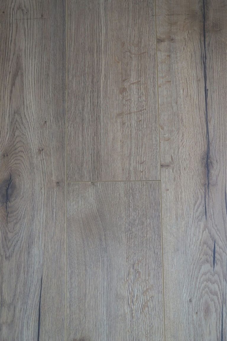 Oak Kyoto Long Plank Laminate Flooring by Flooring World Melbourne