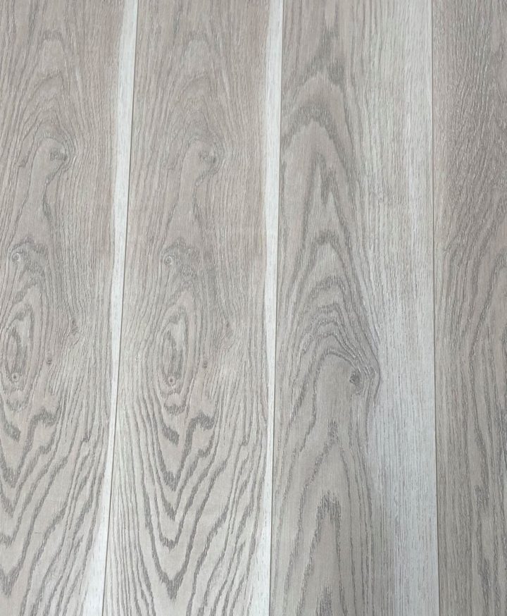 Classic-Laminate-Natural-Oak-Flooring-By-Flooring